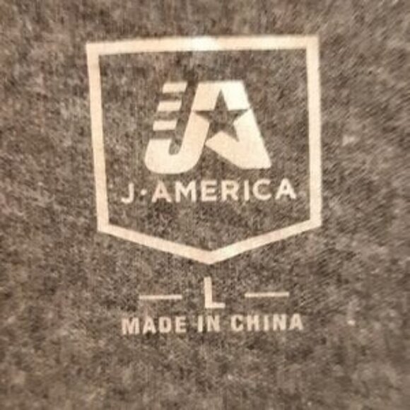 University of Missouri v-neck t-shirt. L - Picture 4 of 6